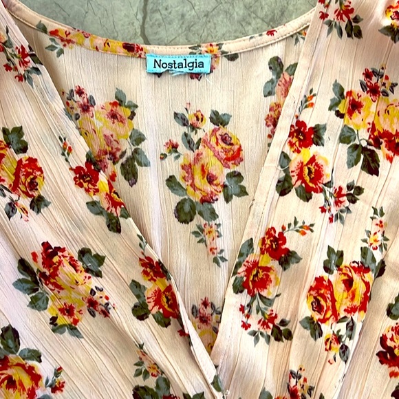 Nostalgia brand elastic waist flutter sleeve dress - Picture 3 of 5